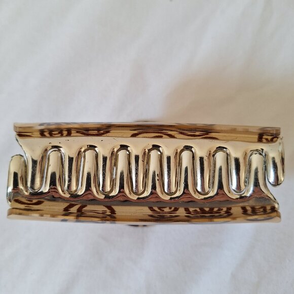 2-for-1 Winners Claw Hair Clips - Picture 8 of 8